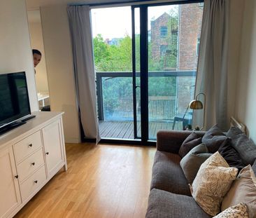 1 Bed Flat, Ellesmere Street, M15 - Photo 2
