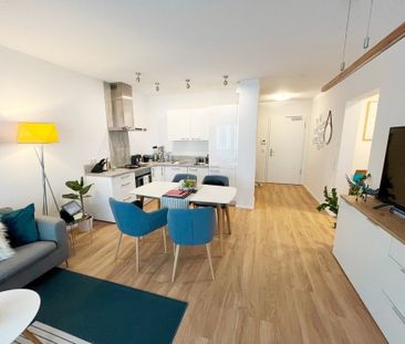 **VERMIETET** Modern und zentral – attraktive Stadtwohnung mit Parkplatz und Balkon - Photo 1