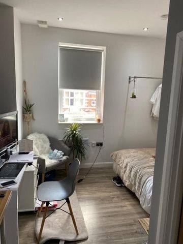 Studio to rent - Photo 5