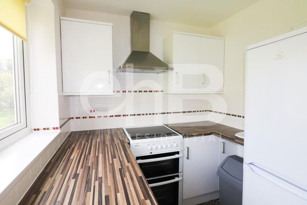 St John Court , Coten End, Warwick - Photo 1