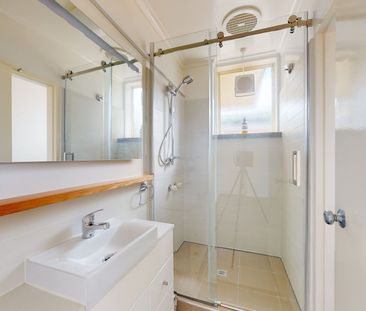 Perfectly Located! - Photo 5