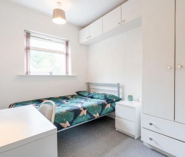 5 bedroom house to rent - Photo 2