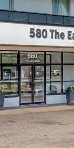 The East Mall Apartments - Photo 4