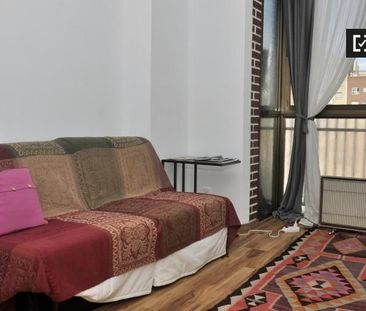 Piso de alquiler en Sant Andreu de Palomar - Photo 6