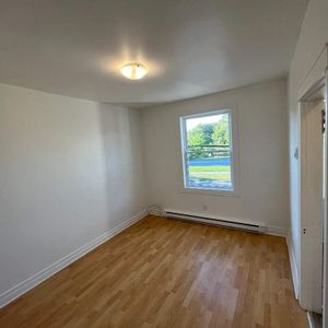 Logement 4 1/2 a Lachine avec air climatisé - Photo 2