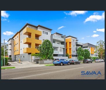 Spacious Two-Bedroom in the Heart of Toongabbie! - Photo 1