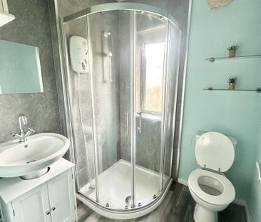 2 bedroom terraced house to rent - Photo 4