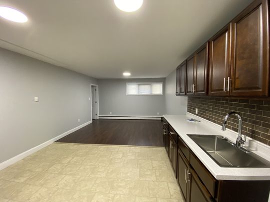 227 West Lane - U3 - Photo 1