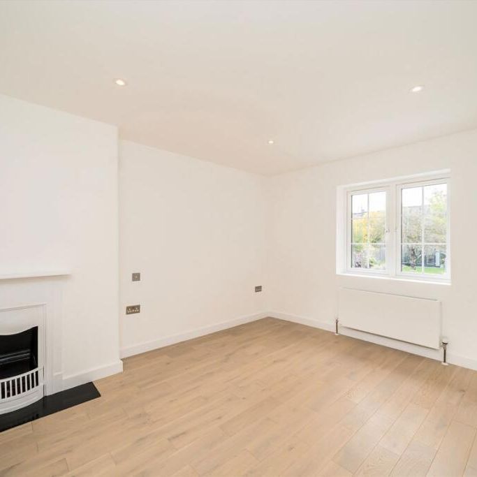 Halliwick Road - Photo 1