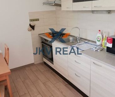 PRENÁJOM 1-IZBOVÝ BYT na Vlčincoch s dvoma logiami - Photo 3