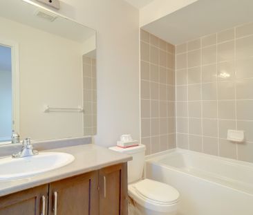 For Lease - 67 Daniele Crescent, Bradford West Gwillimbury, Ontario - Photo 3