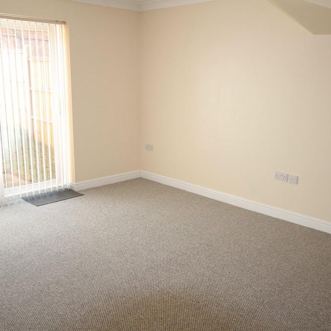 2 bedroom terraced house to rent - Photo 1