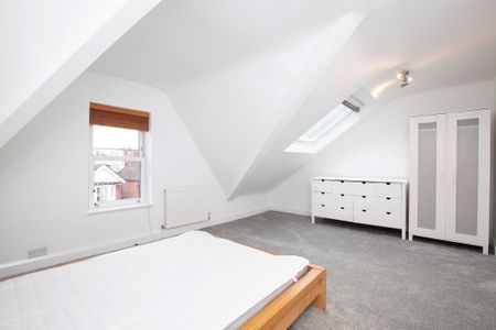 3 bedroom apartment to rent - Photo 3