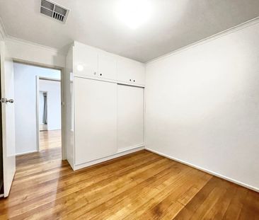 Beautiful Home in highly sought location of West Thomastown - Photo 1