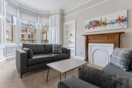 4 bedroom flat to rent - Photo 2