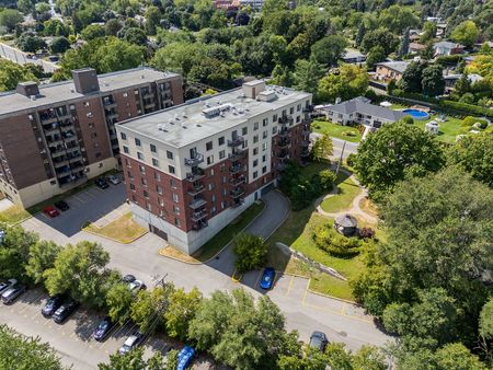 1750 Boulevard Lévesque Est, Laval, QC - Photo 4