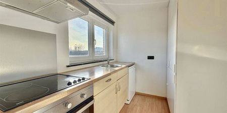 Appartement te huur in Tamines voor € 725 met 1 slaapkamer - Photo 2