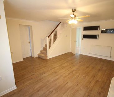 3 bedroom link detached house to rent - Photo 1