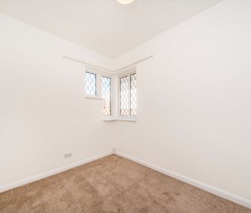 Holland Avenue, SW20, London - Photo 6