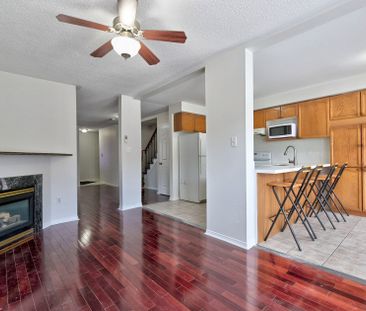 For Lease - 719 Stonebridge Avenue, Mississauga, Ontario - Photo 3