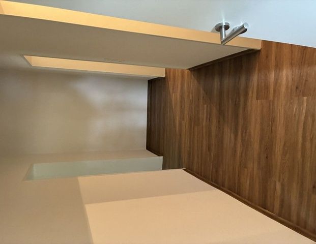 Helle 3-Zimmer-Wohnung-komplett saniert, ruhig und dennoch zentral gelegen - Foto 1