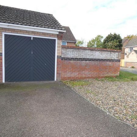 2 bedroom terraced house to rent - Photo 3