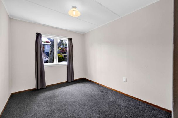 CHARACTER MEETS COMFORT - THREE BEDROOM HOME - Photo 1