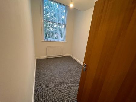 2 Bed Flat, Oakhouse Park, L9 - Photo 4