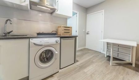 Carrer del Comte dAltea, Valencia, Valencian Community 46005 - Photo 3