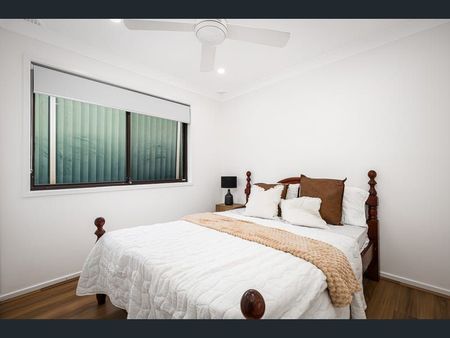 PERFECT HOME FOR THE GROWING FAMILY!!! - Photo 2