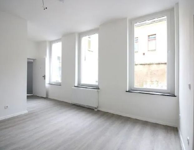 2-ZIMMER-ERDGESCHOSSWOHNUNG IN KLIKIKUMNÄHE ZU MIETEN - Photo 1