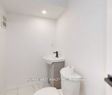 For Lease - 56 Long Point Drive, Richmond Hill, Ontario - Photo 2