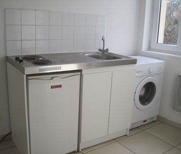 A LOUER APPARTEMENT PROCHE CENTRE VILLE DE ST QUENTIN 02100 - Photo 2