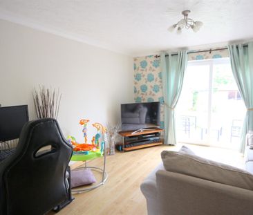 Stonechat Road, Horndean Unfurnished - Photo 4