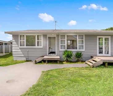 Pukekohe, 3 bedrooms - Photo 1