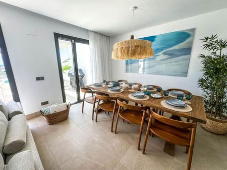 3 bedroom luxury penthouse for rent in Casares, Andalusia - Photo 3