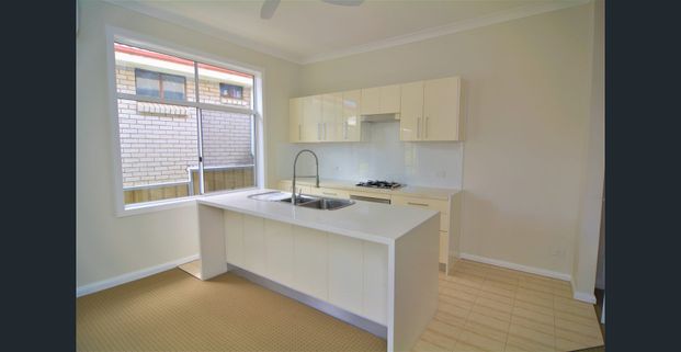 HILLSIDE LIVING - Photo 1