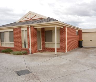 3/52 Latham Street Werribee VIC - Photo 1