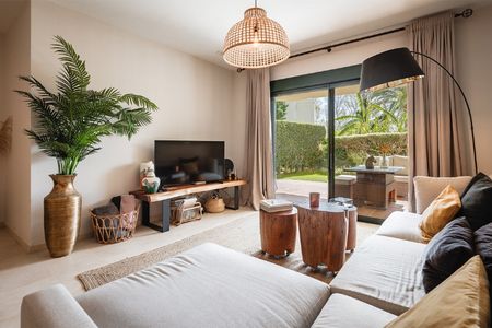 2 Bedroom Apartment For Rent in San Pedro de Alcántara, Málaga - Photo 2