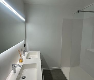 Prachtig gelijkvloers appartement met ruim terras en privatieve tuin - Photo 2