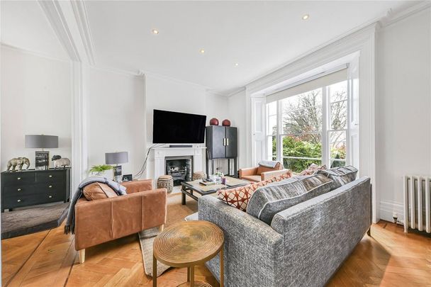 4 bedroom end of terrace house to rent - Photo 1