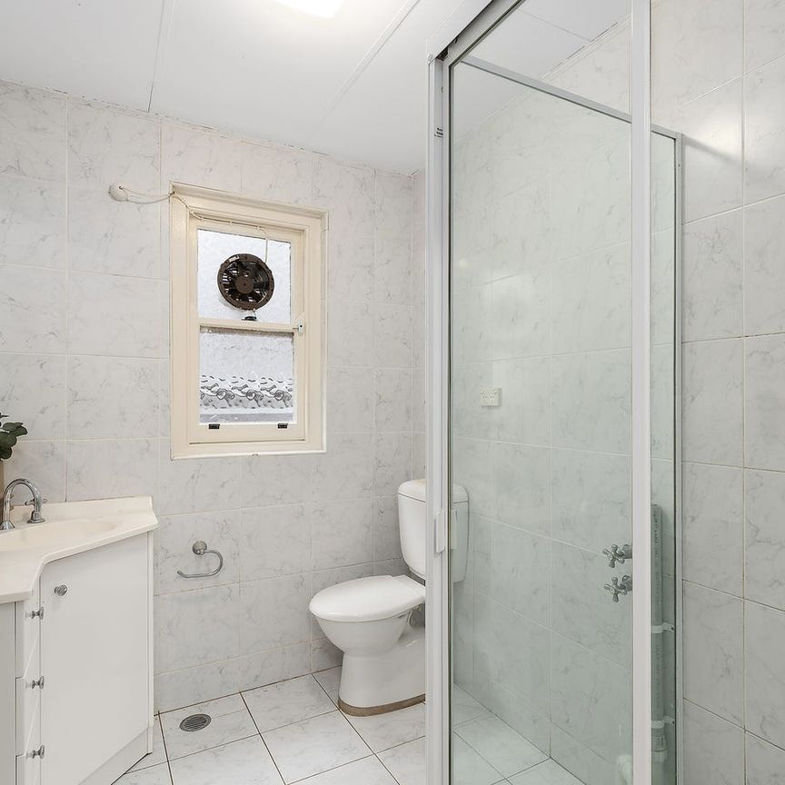 Sunny Harbourside Apartment! - Photo 1