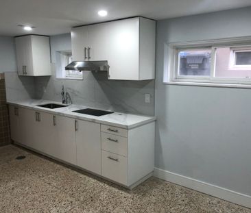 For Lease - 3631 Molly Avenue, Mississauga, Ontario - Photo 4