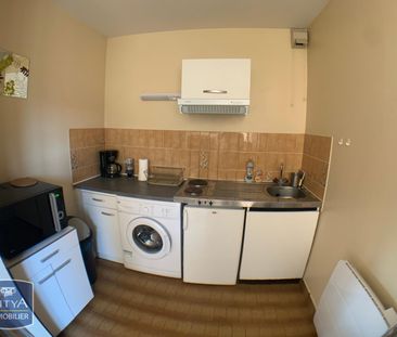 Location Appartement 1 pièce 29m² CHATEAUROUX 36000 - Photo 3