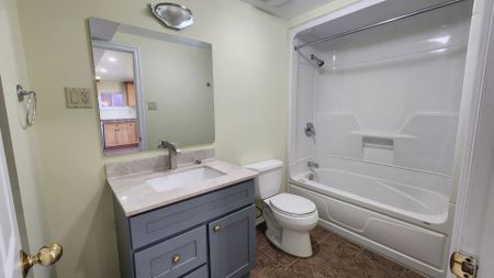 For Lease - 31 Hoptree Avenue, Toronto, Ontario - Photo 3