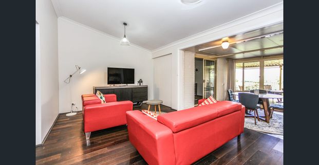 Share House: fully furnished 1 bedroom - Photo 1