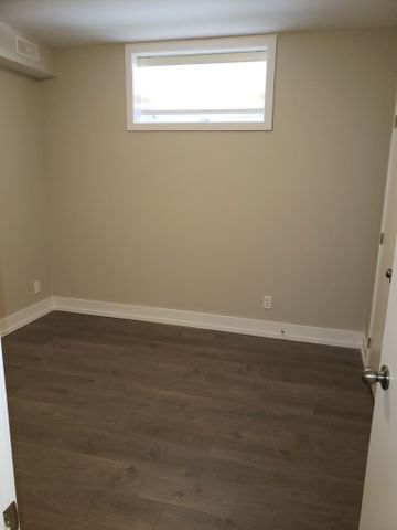 For Lease - 112 Algoma Street Unit# Apartment, Toronto, Ontario - Photo 3