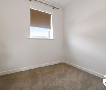 4 bedroom detached house to rent - Photo 2