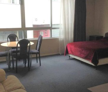 Fully furnished large Inner City Studio up for grabs! - Photo 4