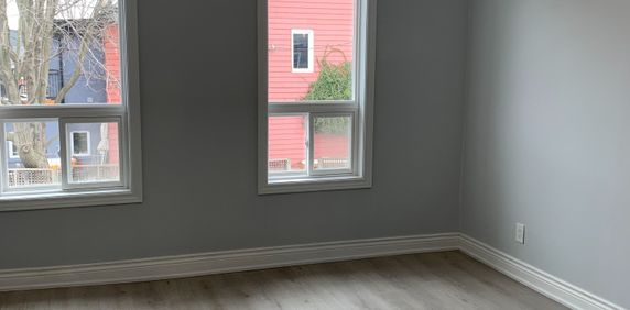 For Lease - 12 Mansfield Avenue Unit# 201, Toronto, Ontario - Photo 2